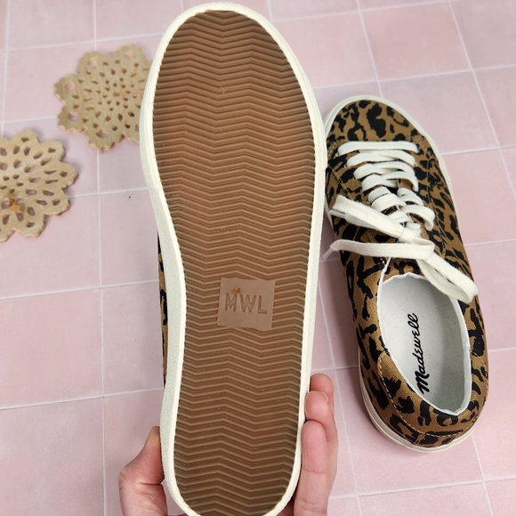 Madewell Sidewalk Low-Top Sneakers in Leopard Print Recycled Canvas - Picture 7 of 9